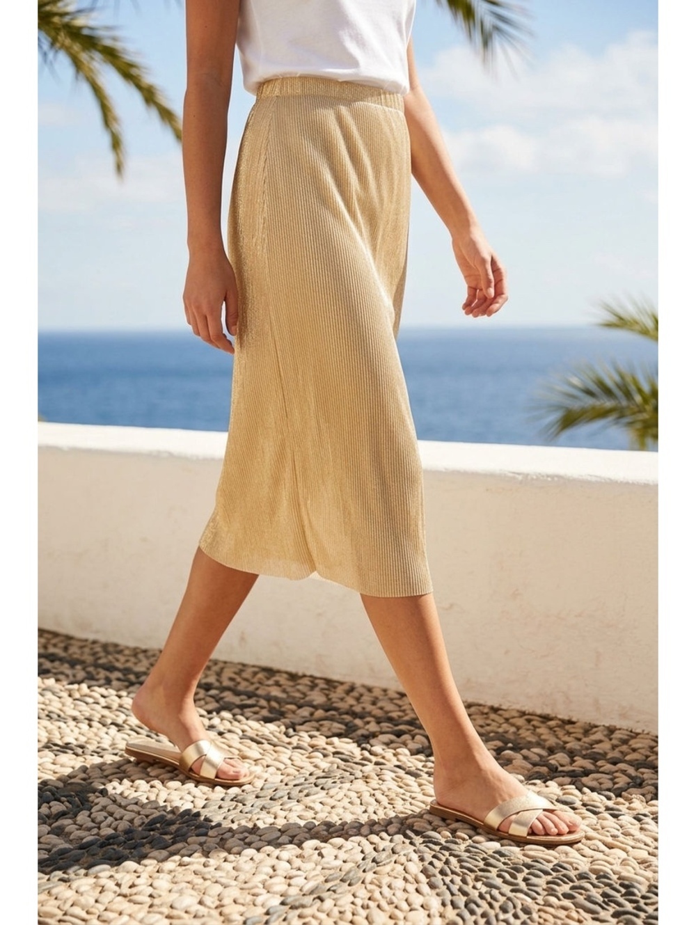 Kensie Gold Metallic Pleated Midi Skirt Size Small with Elastic Waistband